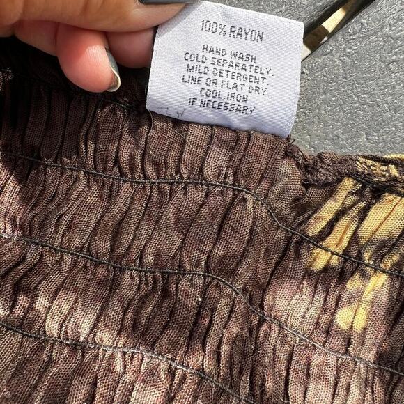 J & J Fashion Tank top style elastic top dress, one size, batik type design - Picture 9 of 9